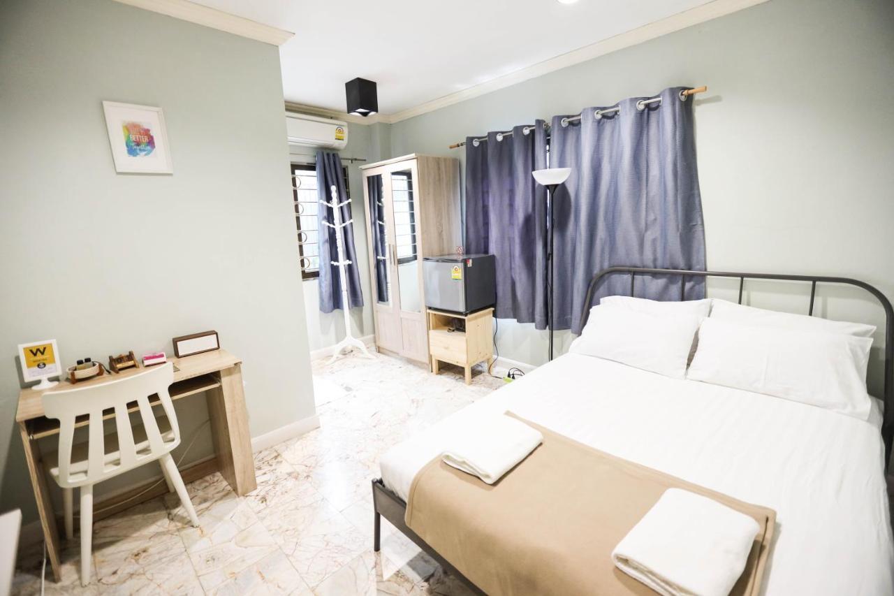 Wang Lang Hostel Bangkok Extérieur photo