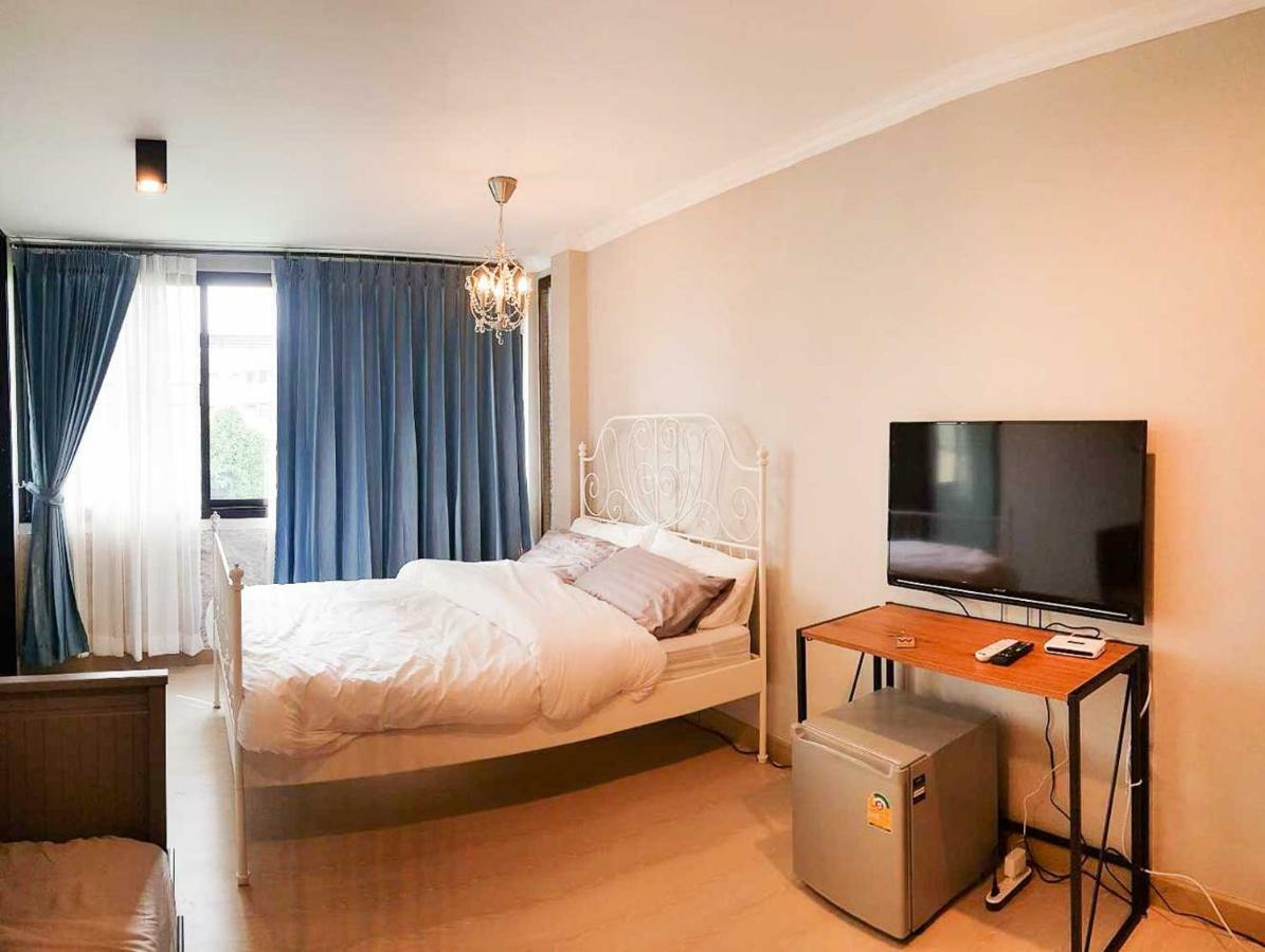 Wang Lang Hostel Bangkok Extérieur photo